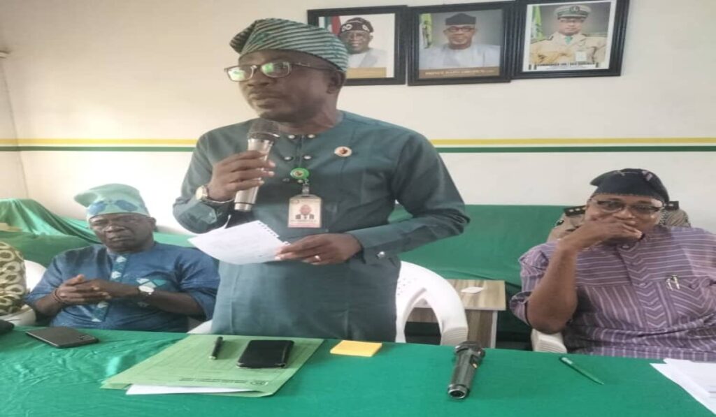 A Picture of Dr/ Rotimiolu Akinlesi, Permanent Secretary, Ogun State Ministry of Local Government and Chieftancy Affairs Addressing So-Safe Corps Officers
